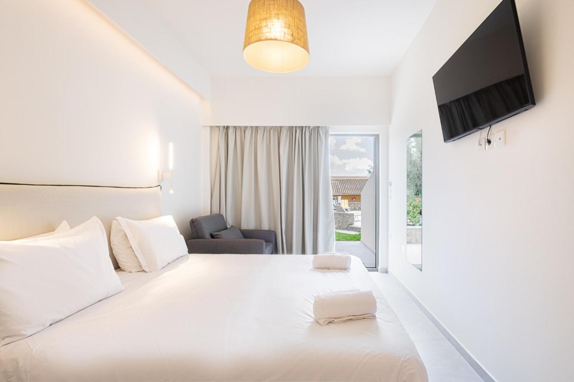 Little Corfu Aparthotel Dassia  Exterior photo